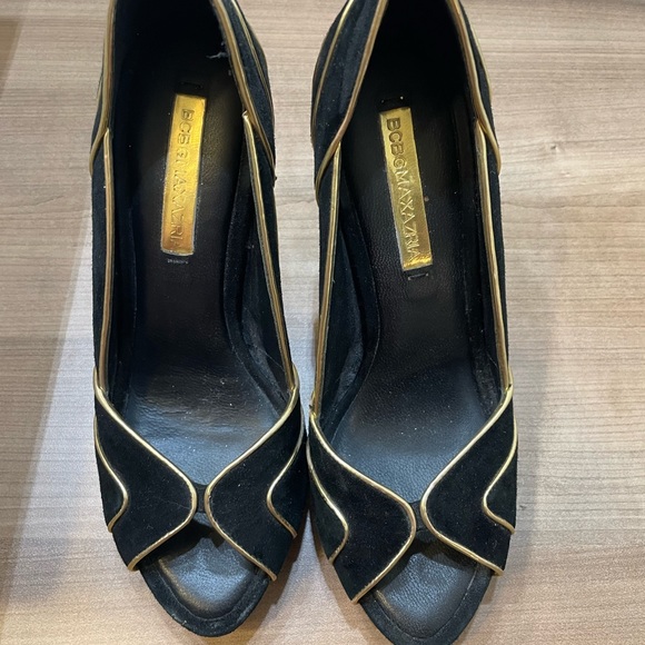 BCBG sandals black and gold 7 1/2 - Picture 5 of 5